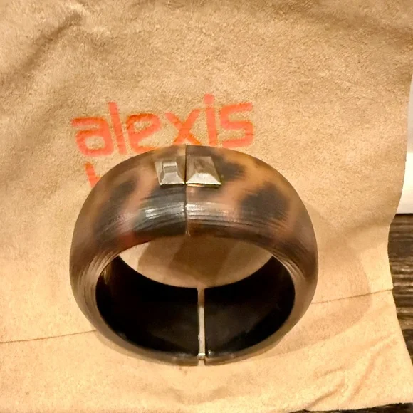 Alexis Bittar Archived Animal Print Lucite Bracelet - Picture 2 of 6
